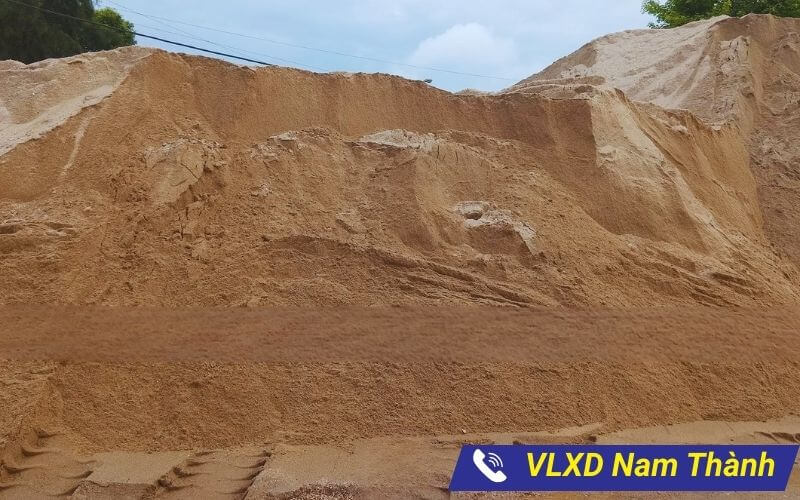 Bãi cát đổ bê tông 1.6 ở VLXD Nam Thành