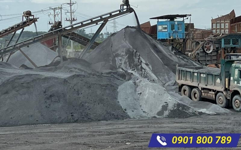 Vận chuyển đá mi xây dựng đến tận nơi công trình
