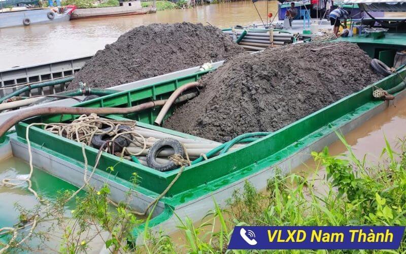 Phà vận chuyển cát lấp 