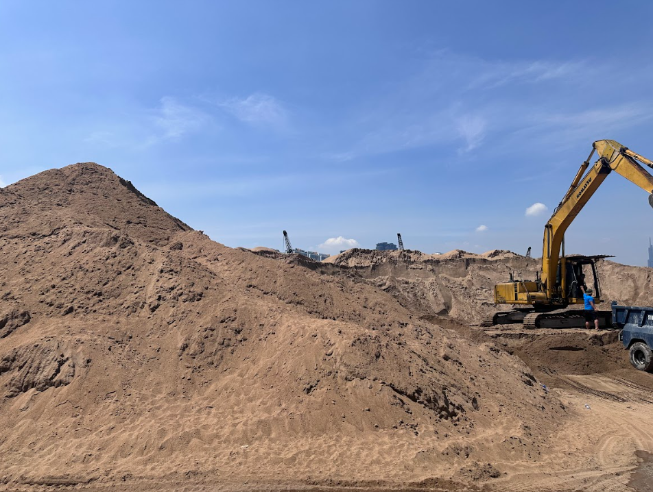 mỏ cát xây dựng