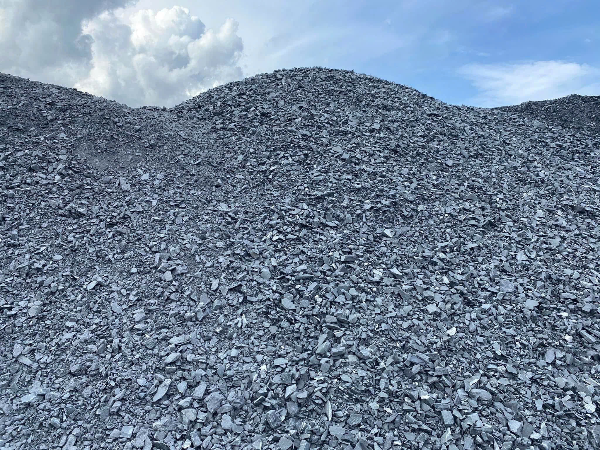 đá xây dựng tại mỏ