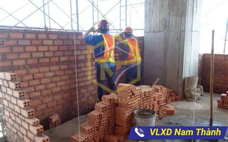Cát xây tường công trình