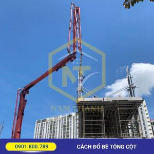 Đổ bê tông cột